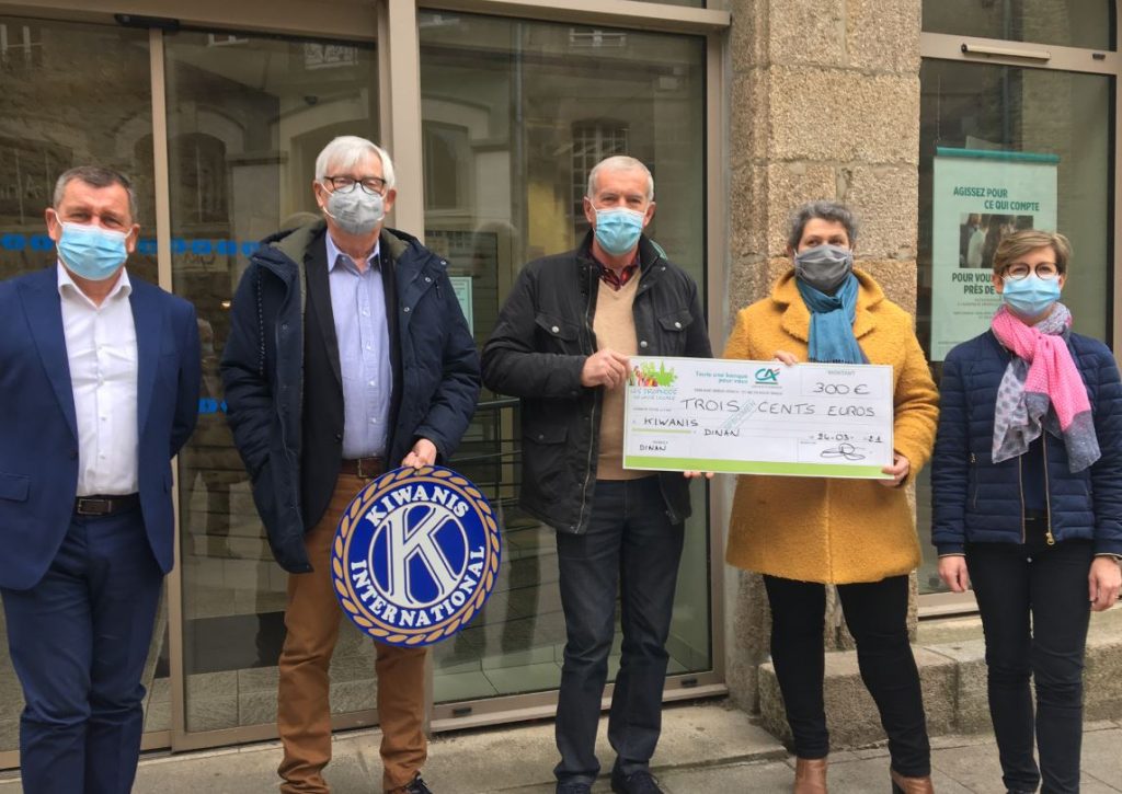 Remise de chèque au club pour le trophée Crédit Agricole de la vie locale 2021